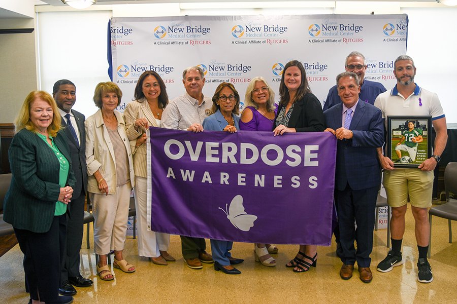 Bergen New Bridge Medical Center together with the County of Bergen hosted an Opioid Overdose Awareness Event to remember the lives lost and the families impacted by opioid overdose in Bergen County and beyond.